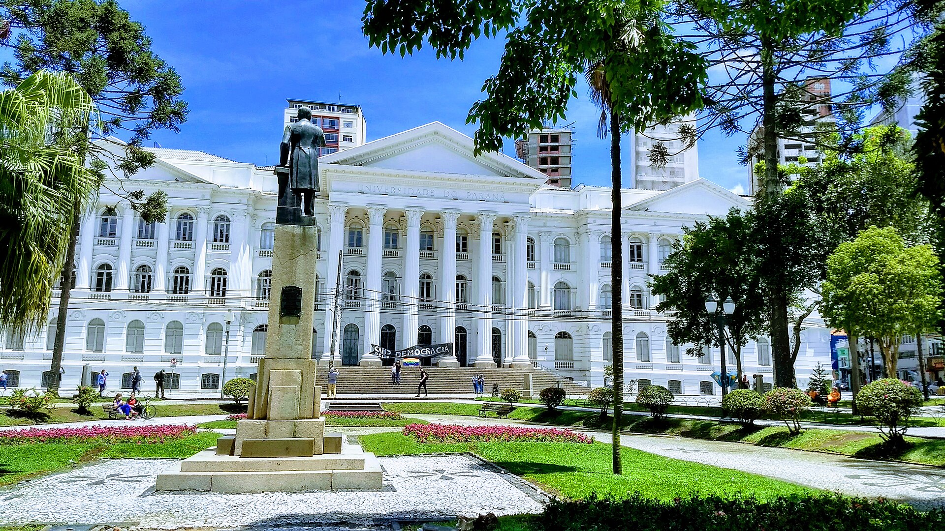 Universidade Federal do Paraná