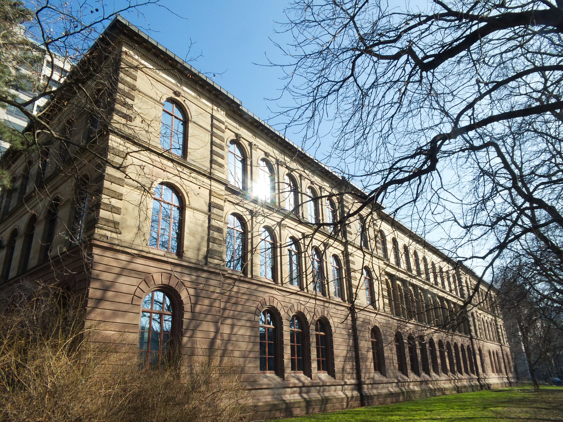 Universität Stuttgart