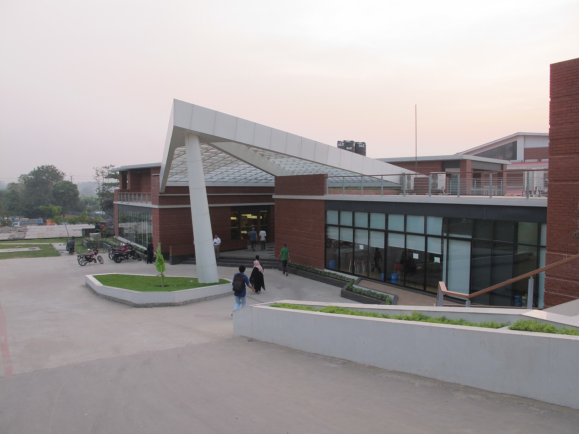 East Delta University