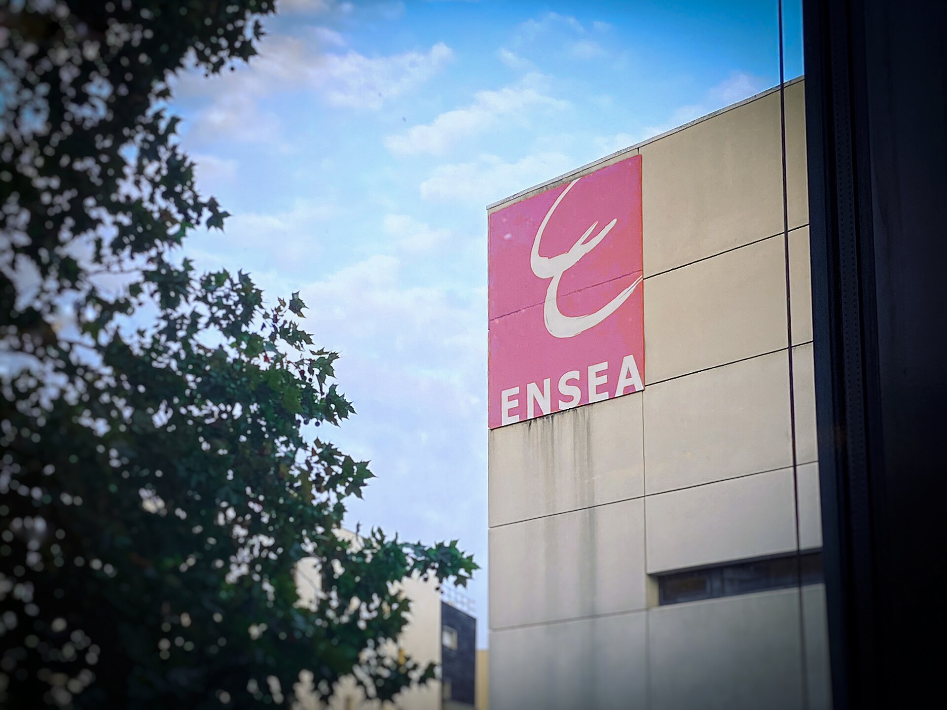 École Nationale Supérieure de l'Électronique et de ses Applications