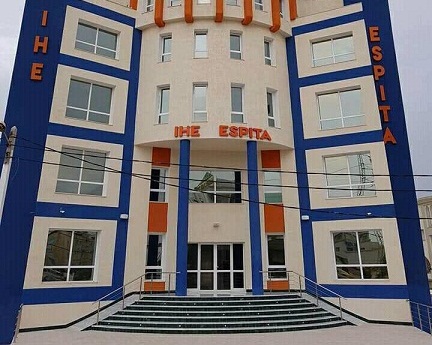 École Supérieure Privée d'Ingénierie et de Technologie