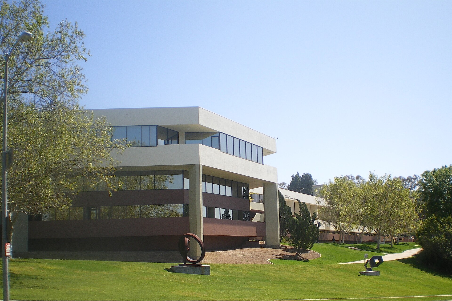 American Jewish University