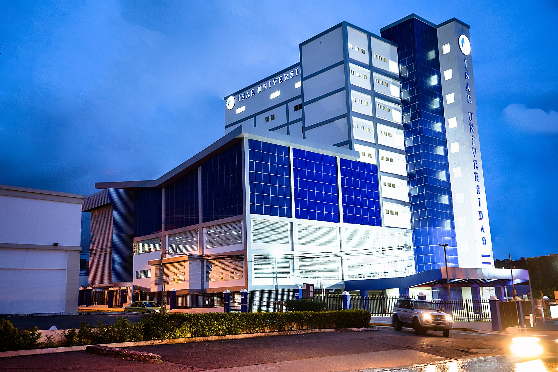 ISAE Universidad