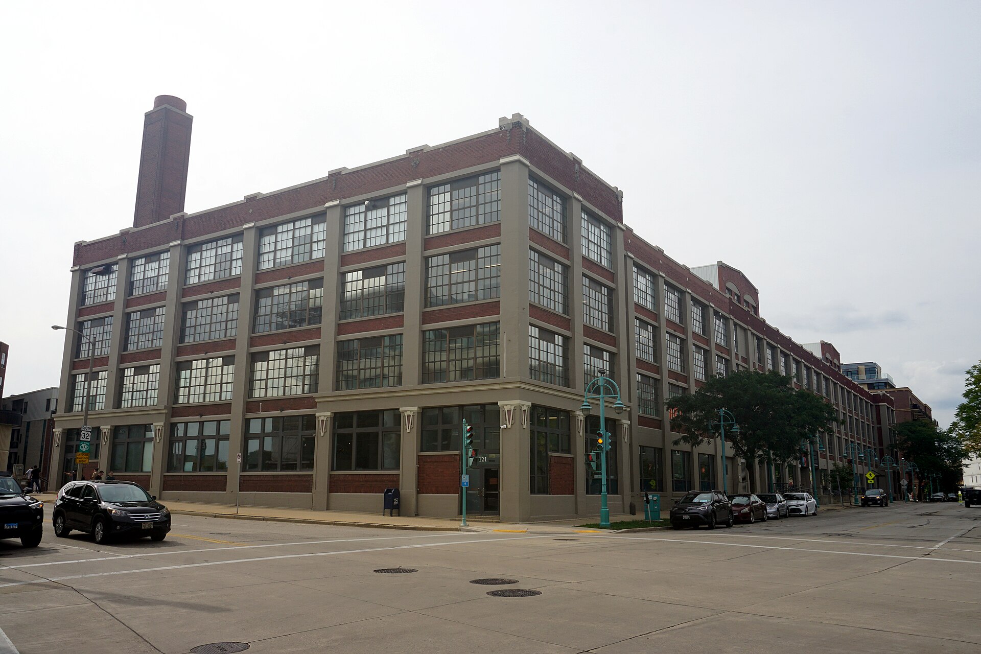 Milwaukee Institute of Art and Design