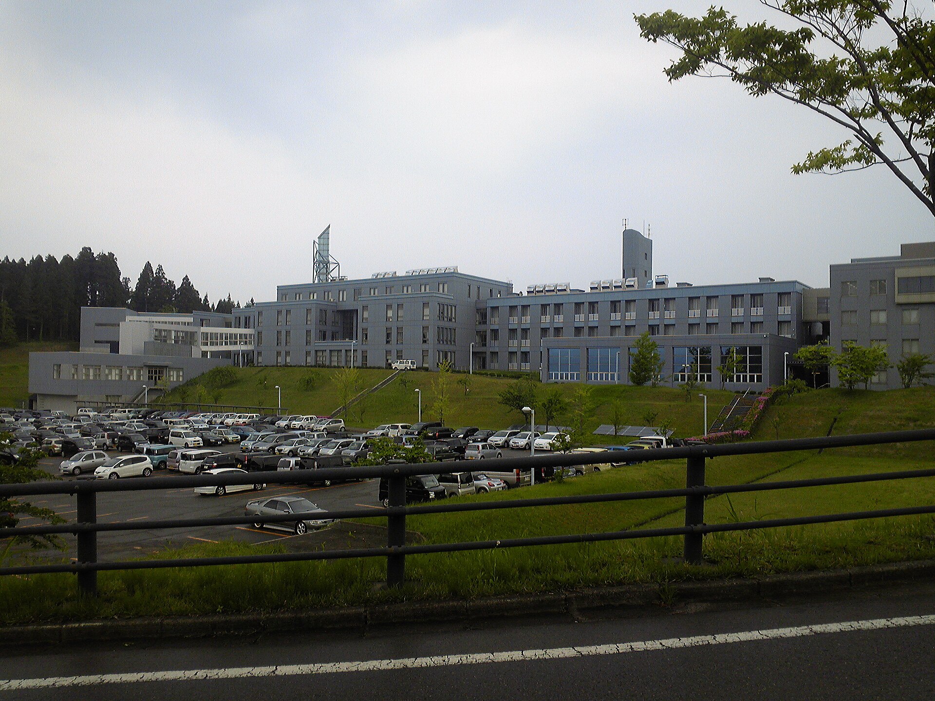 Niigata Institute of Technology