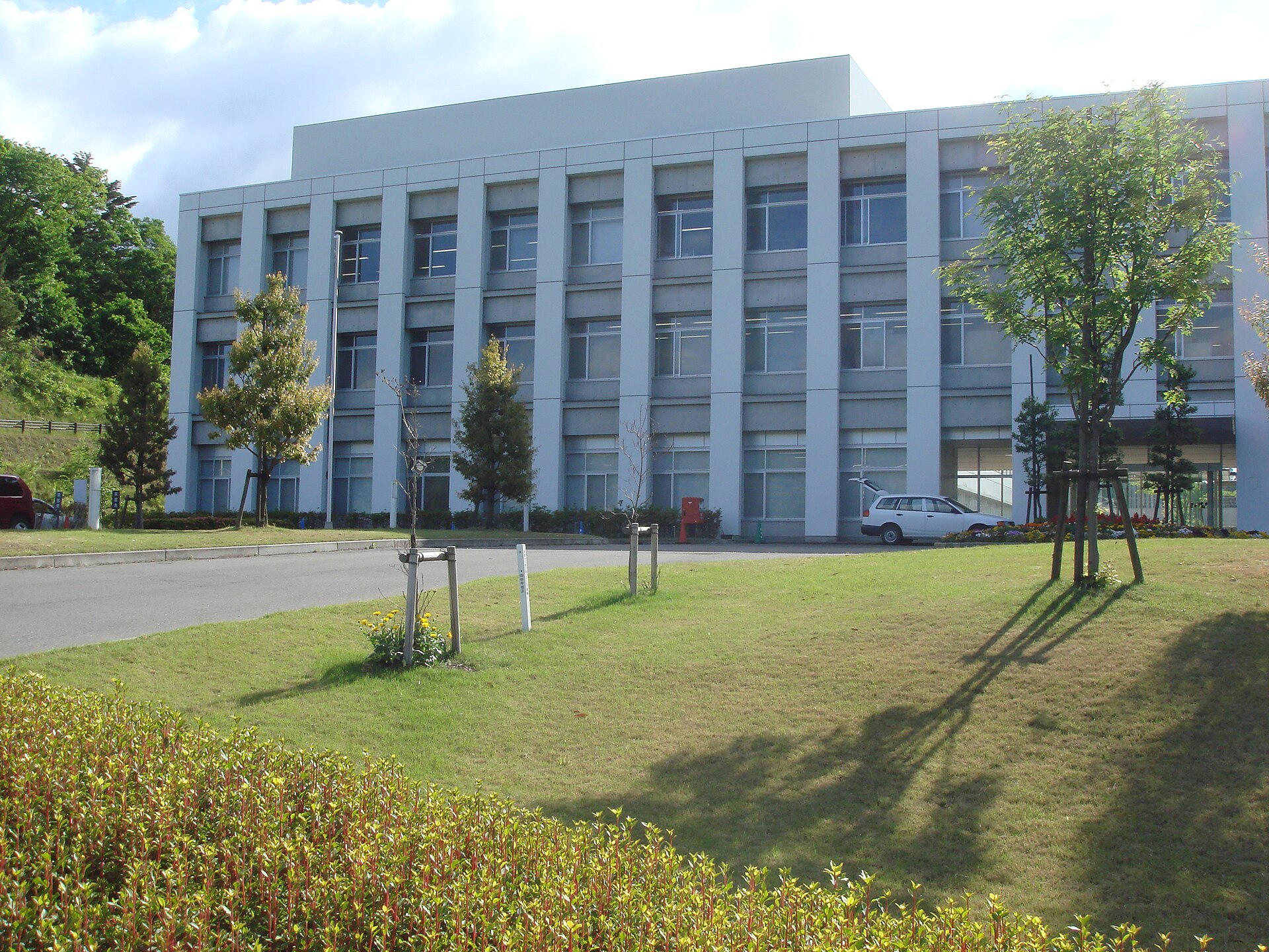 Niigata University of Pharmacy and Applied Life Sciences