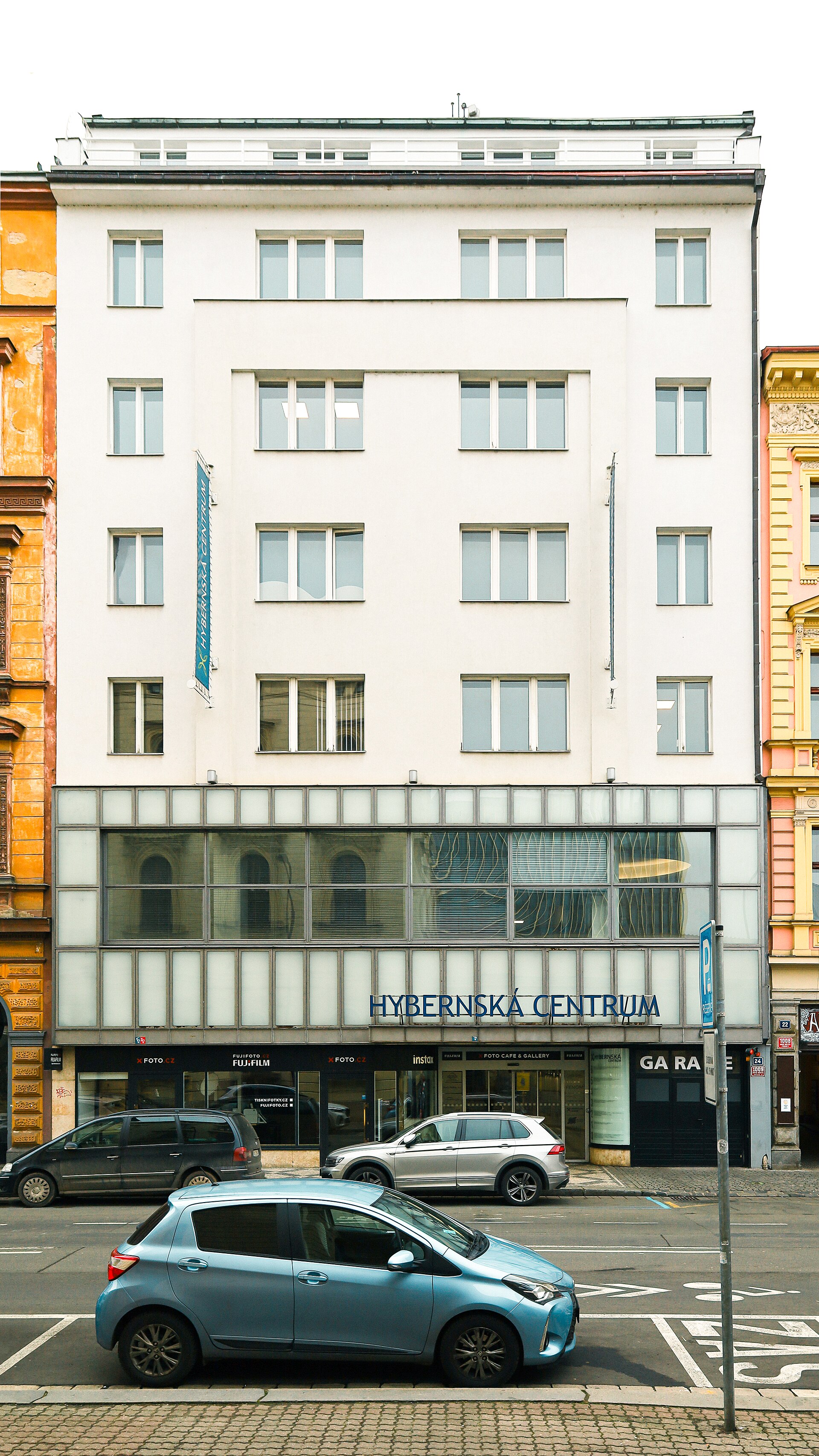 Prague City University